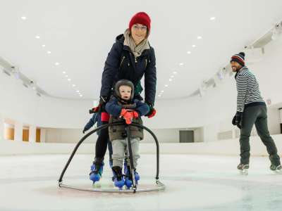 Patinoire/piste de roller de l'Espace des Mondes Polaires Paul-Émile Victor